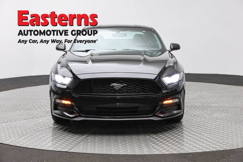 Used 2017 Ford Mustang Coupe RWD image 2
