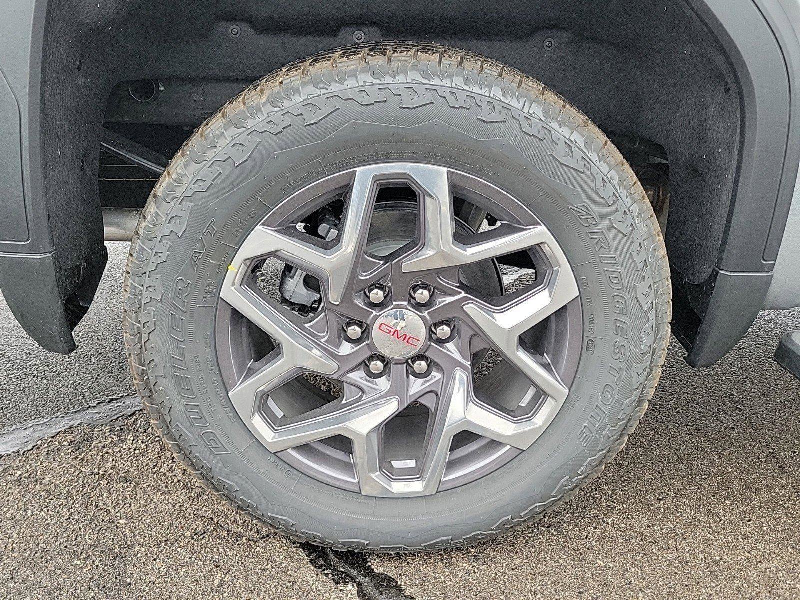 New 2026 GMC Sierra 1500 SLT w/ SLT Premium Package image 6