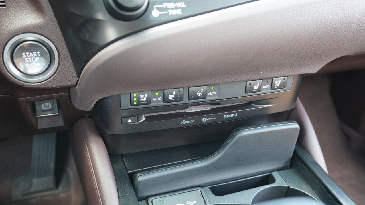 Used 2019 Lexus ES 350 w/ Premium Package image 20