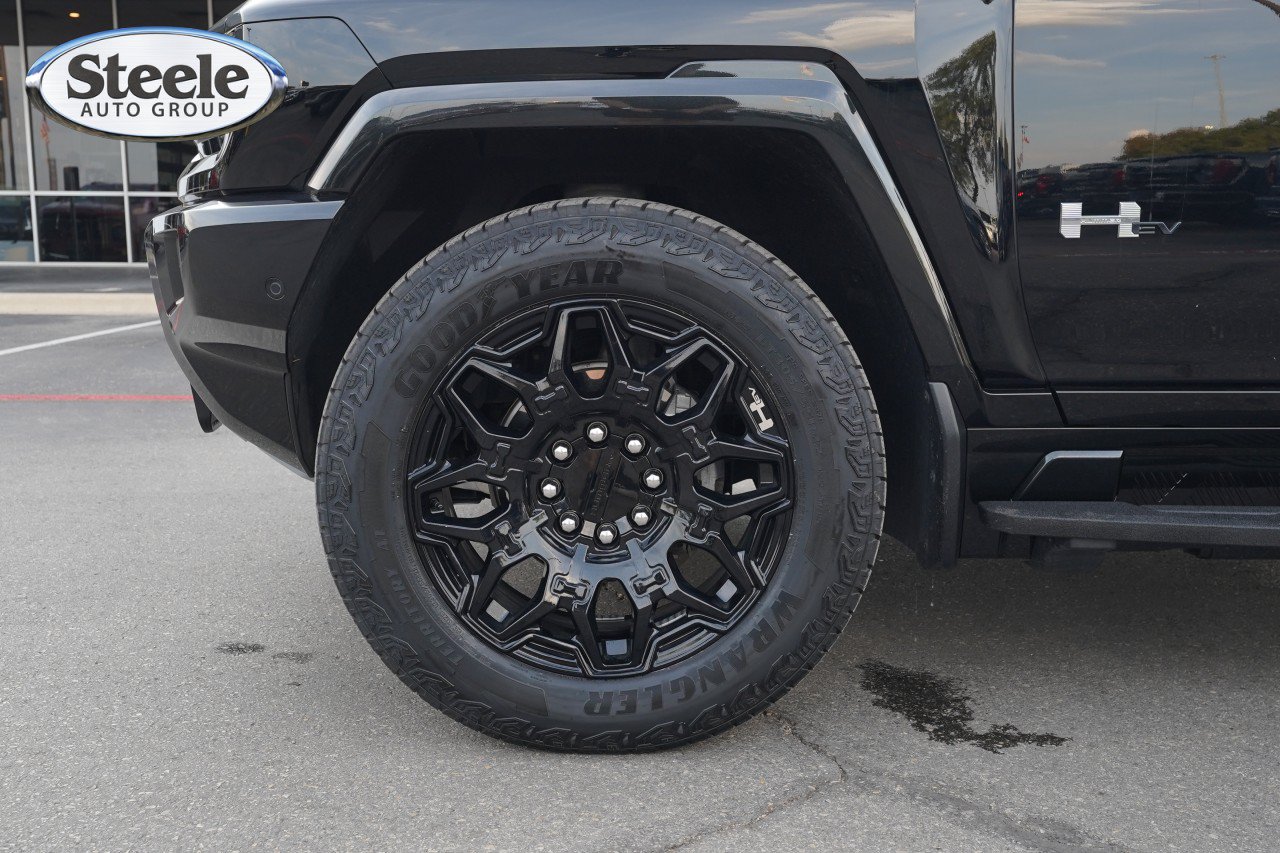 Used 2024 GMC Hummer EV 2X AWD/4WD image 28