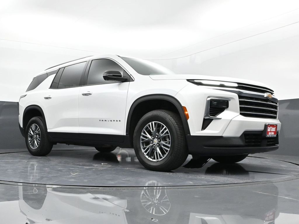 Used 2024 Chevrolet Traverse LT image 27