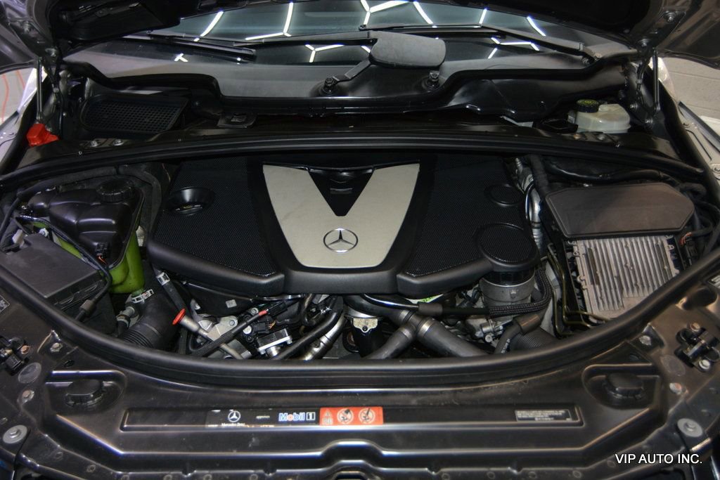 Used 2009 Mercedes-Benz R 320 BlueTEC 4MATIC image 38