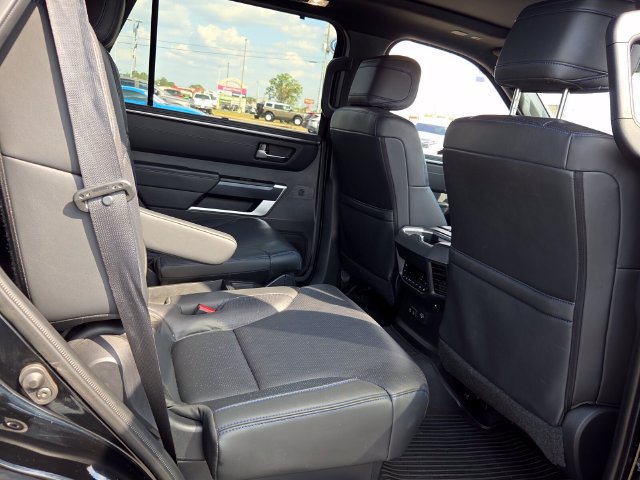 Used 2024 Toyota Sequoia Platinum AWD/4WD image 10