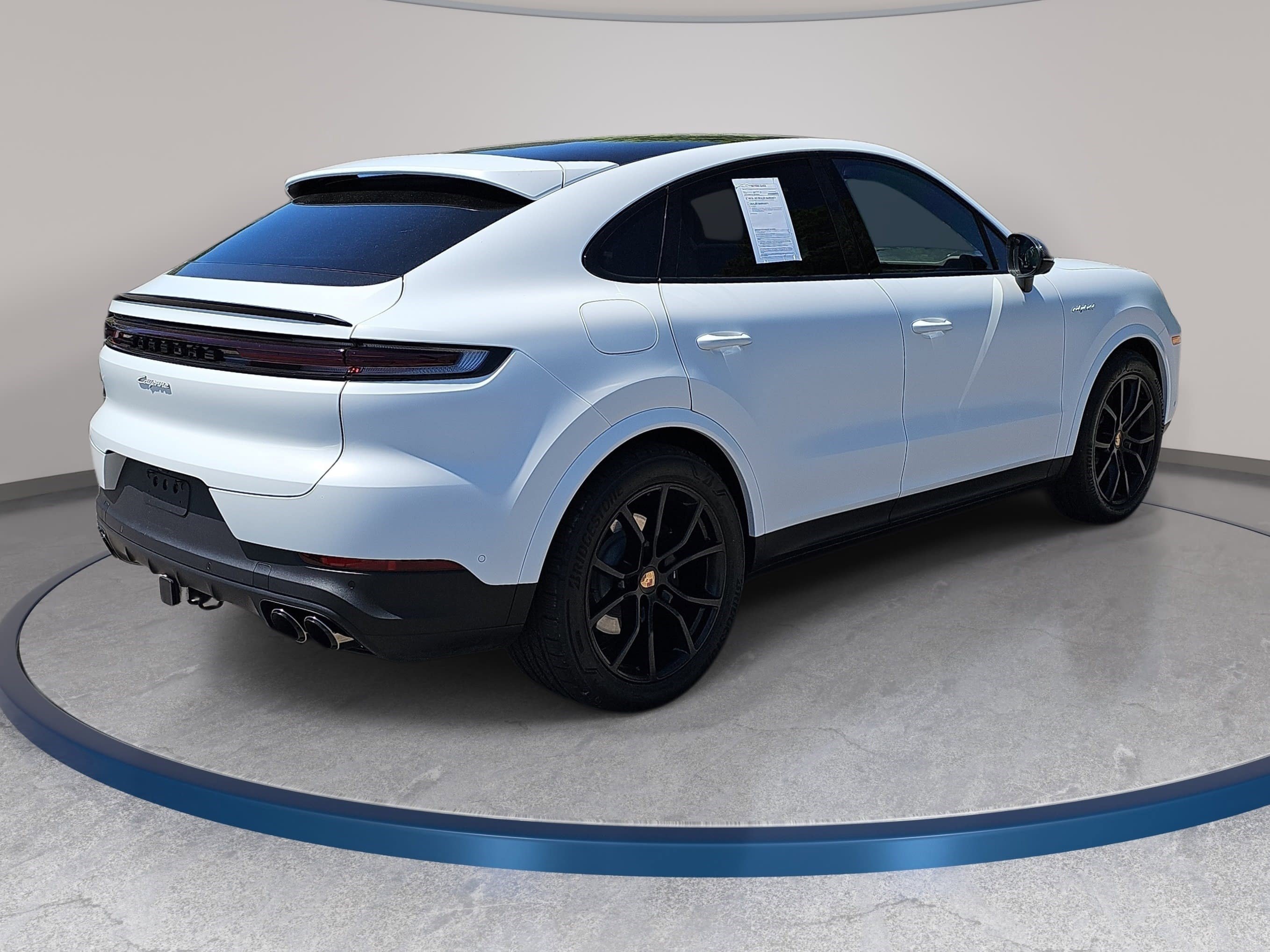 Used 2026 Porsche Cayenne E-Hybrid Coupe AWD/4WD image 5
