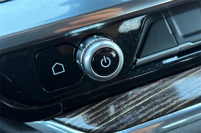 Used 2025 GMC Sierra 1500 Elevation image 32