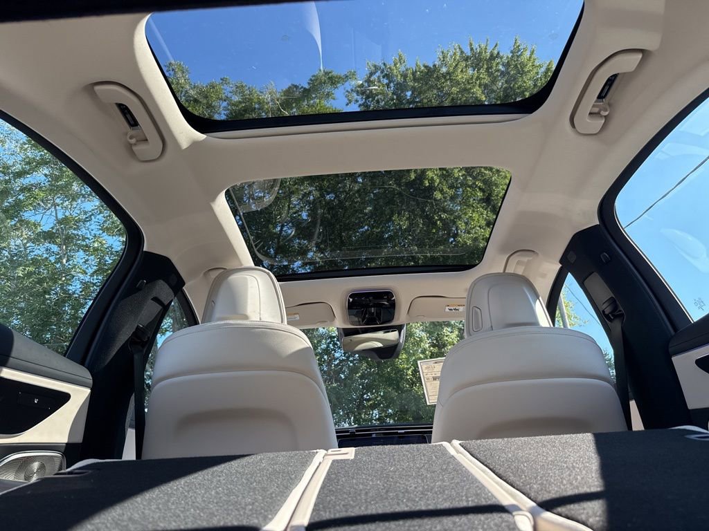 New 2026 Mercedes-Benz E 350 4MATIC Sedan image 32