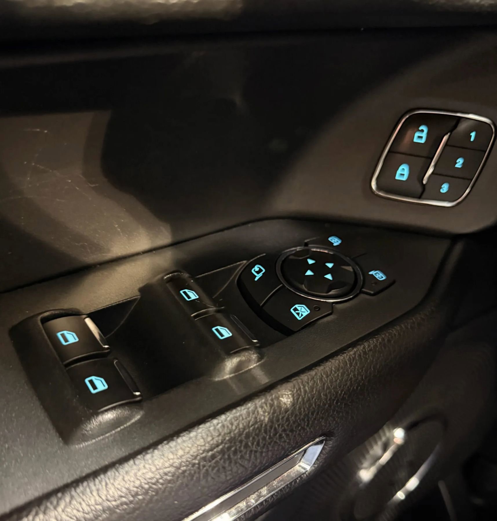 Used 2018 Ford Expedition Max XLT w/ Equipment Group 202A image 30