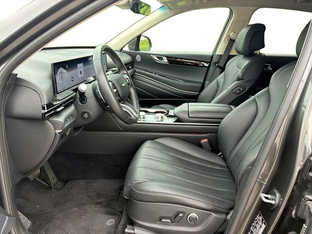 Used 2025 Genesis GV80 2.5T Standard AWD/4WD image 11