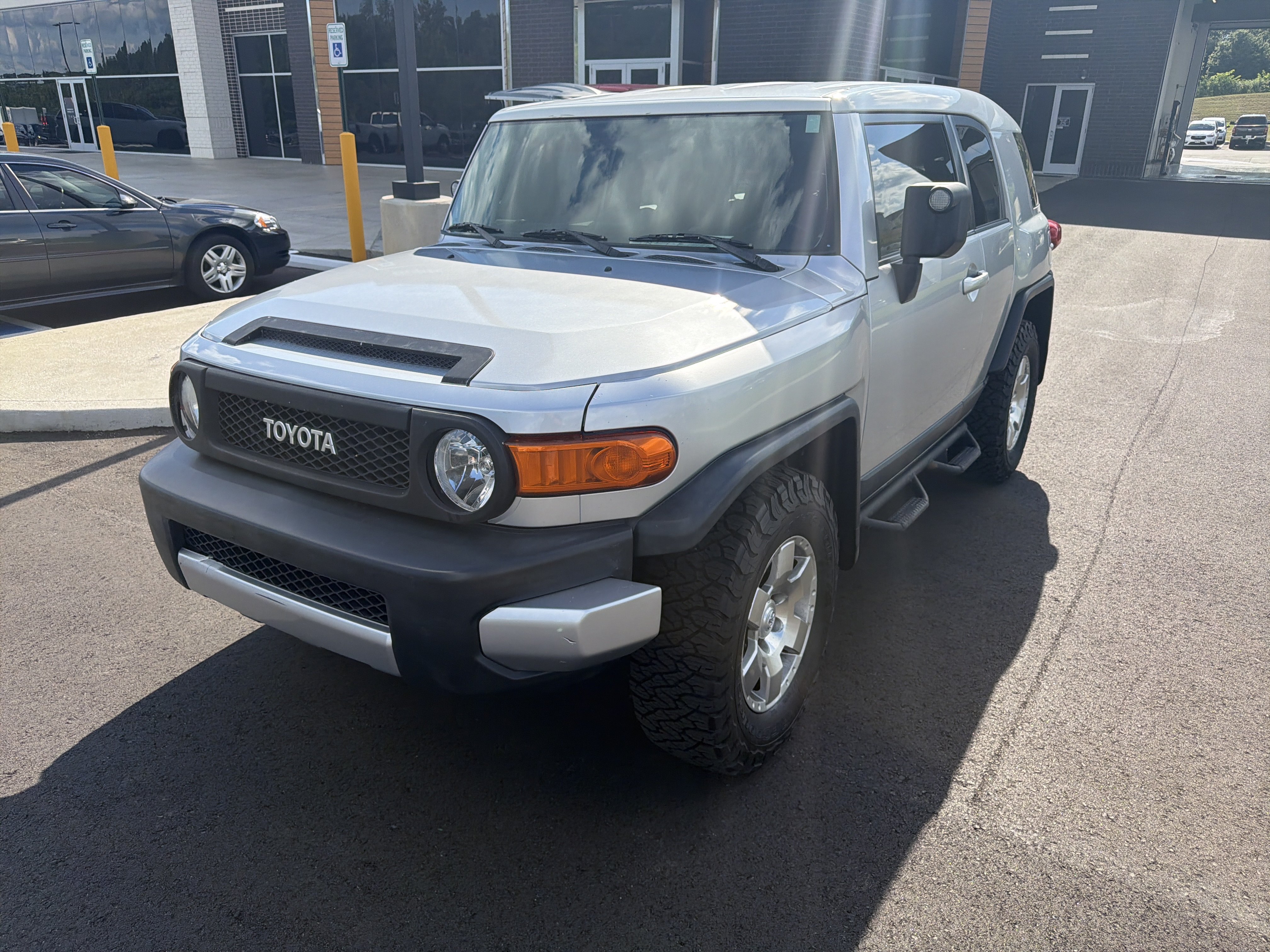 Used 2007 Toyota FJ Cruiser 4WD image 3