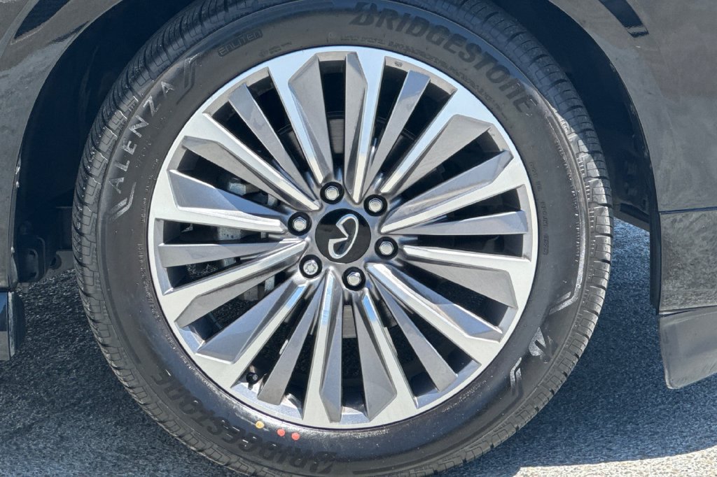 Certified 2025 INFINITI QX80 Luxe RWD image 25
