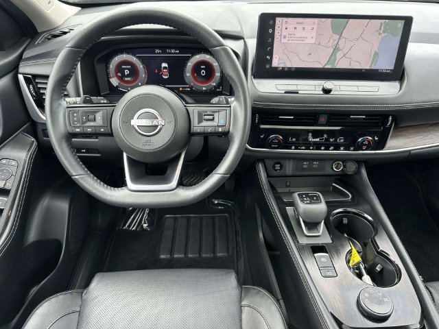 Used 2024 Nissan Rogue Platinum AWD/4WD image 4
