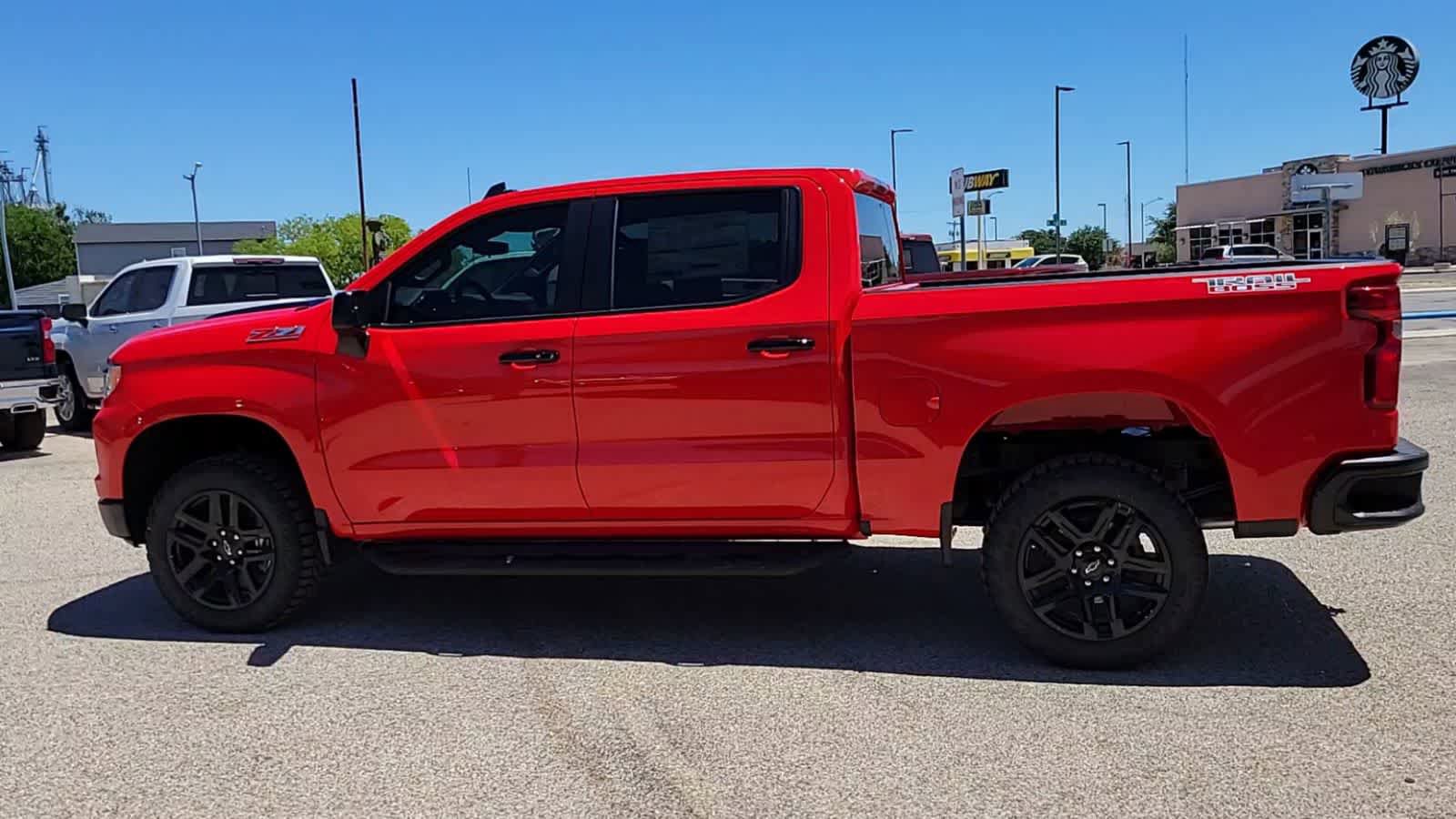 Used 2023 Chevrolet Silverado 1500 LT Trail Boss AWD/4WD image 5