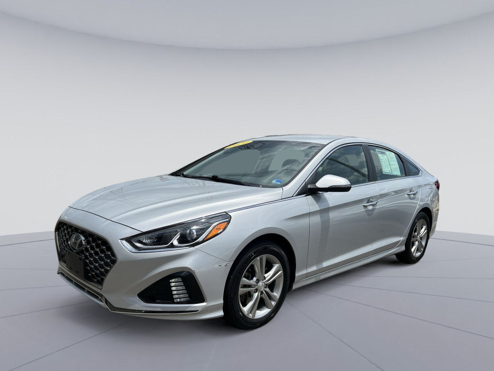 Used 2019 Hyundai Sonata SEL w/ Tech Package 02 FWD image 1