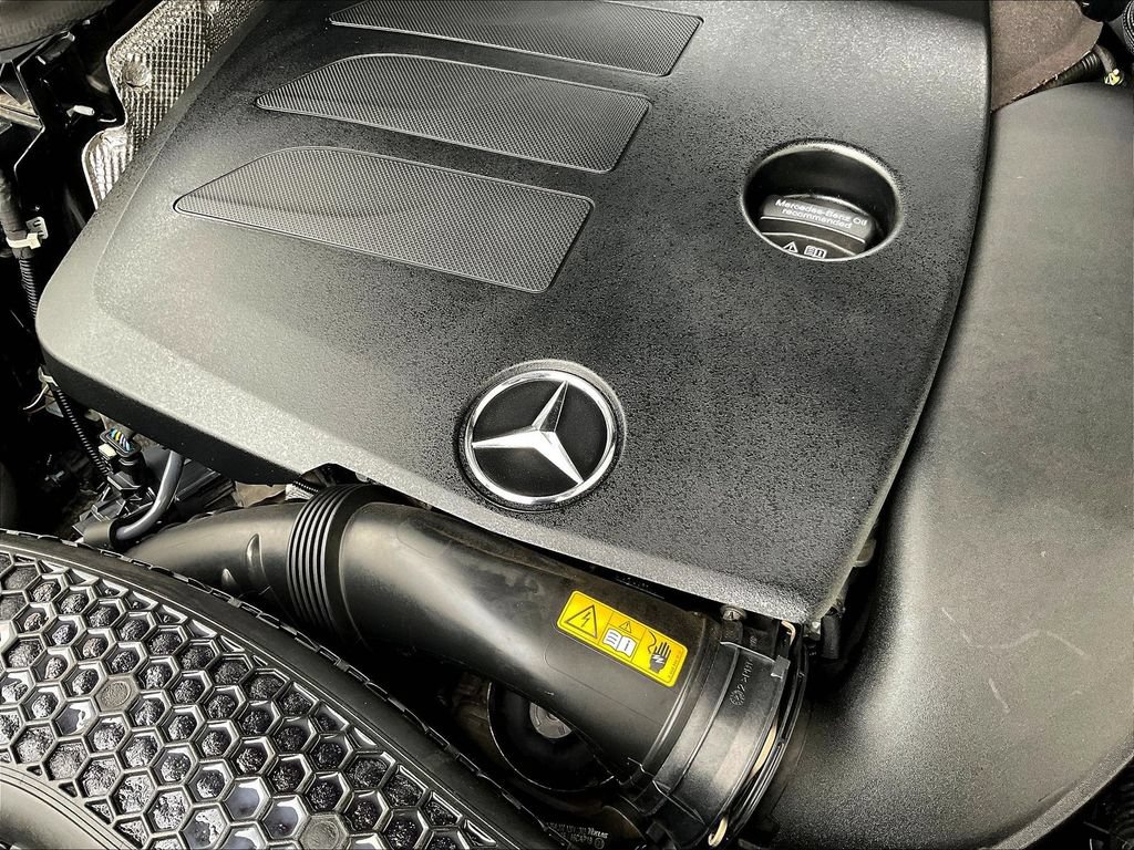 Used 2022 Mercedes-Benz GLC 300 4MATIC w/ Multimedia Package Lite image 30