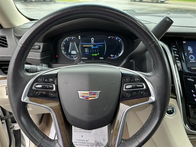 Used 2020 Cadillac Escalade Premium Luxury AWD/4WD image 21