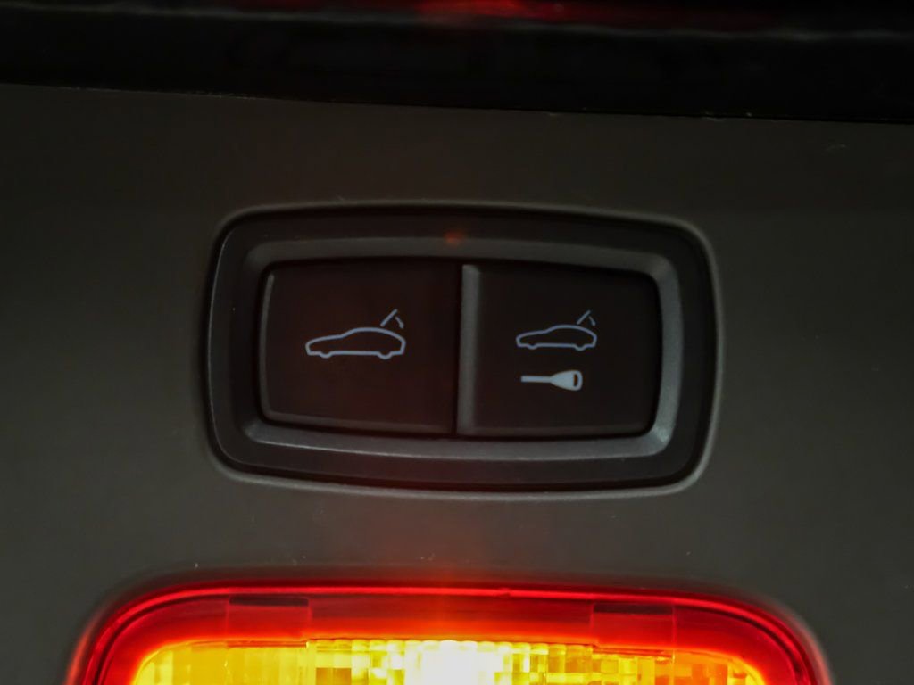 Used 2016 Porsche Cayenne S image 14