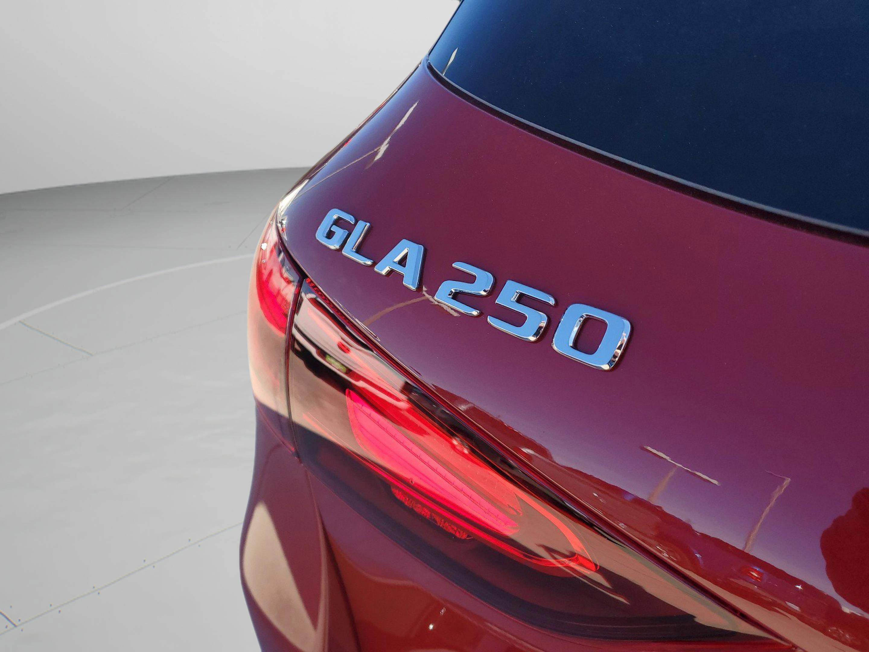 Used 2026 Mercedes-Benz GLA 250 image 7