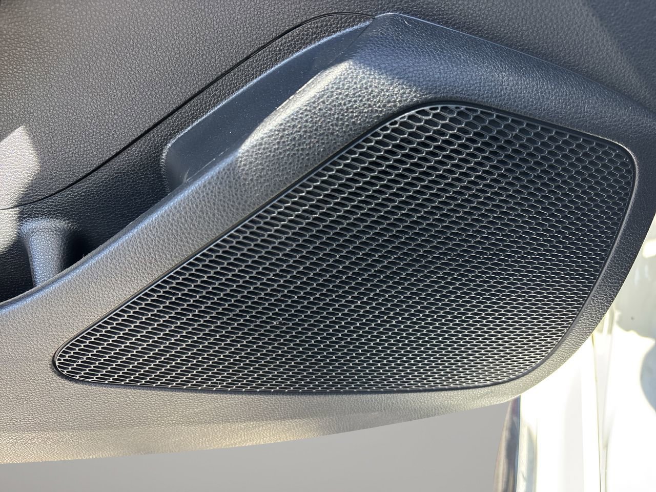 Used 2021 Toyota Corolla SE image 18