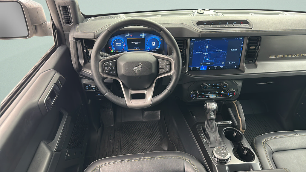 Used 2025 Ford Bronco Badlands AWD/4WD image 12