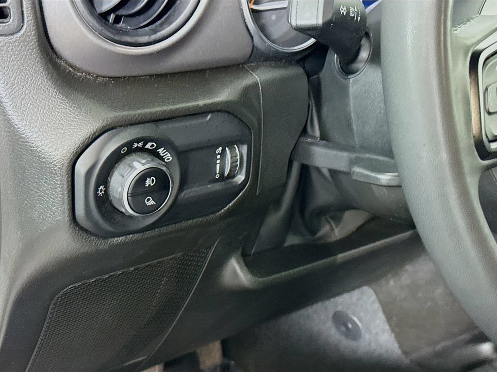 Used 2023 Jeep Gladiator Sport AWD/4WD image 19