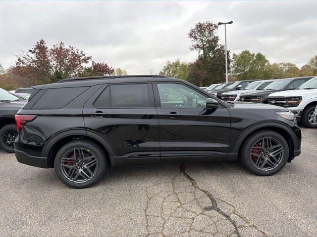 New 2026 Ford Explorer ST image 2