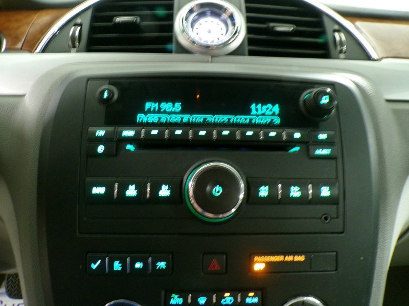 Used 2012 Buick Enclave Premium image 11