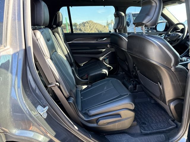 Used 2022 Jeep Grand Cherokee L Overland w/ Advanced Protech Group III AWD/4WD image 10