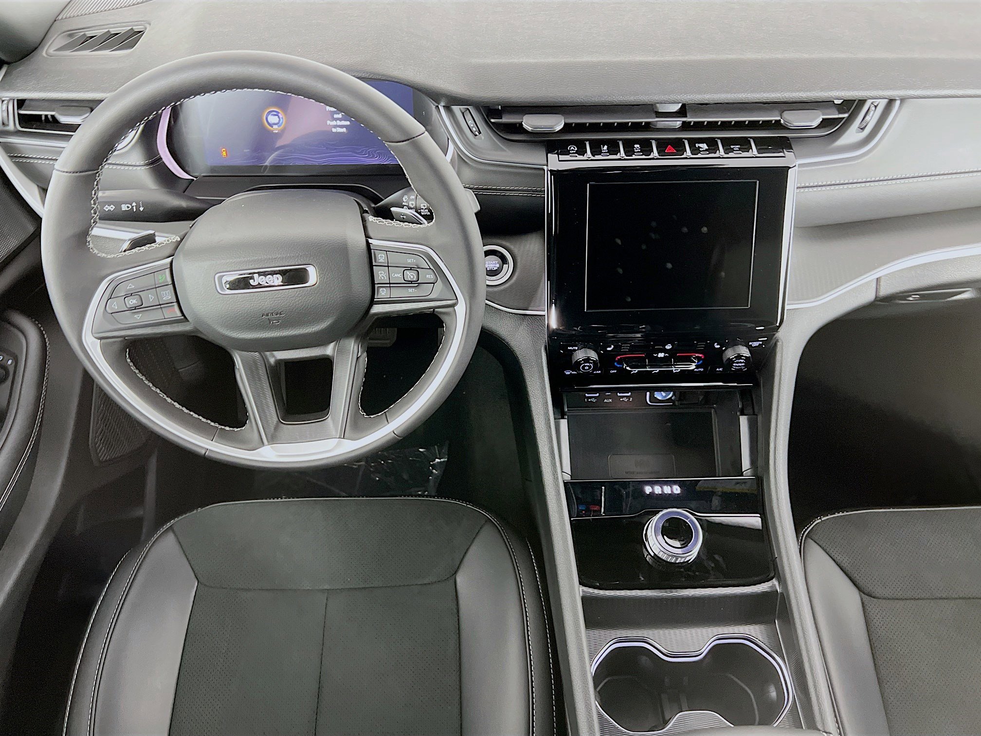 New 2025 Jeep Grand Cherokee L Altitude image 18