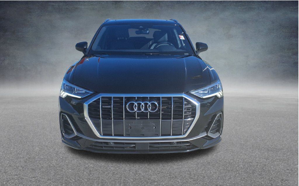 Used 2025 Audi Q3 2.0T Premium AWD/4WD image 2