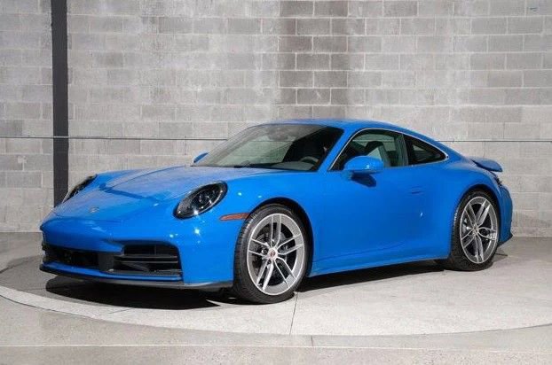 Used 2025 Porsche 911 Carrera RWD image 1
