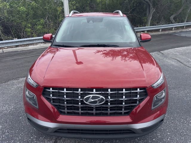 Used 2022 Hyundai Venue SEL w/ Cargo Package FWD video 2