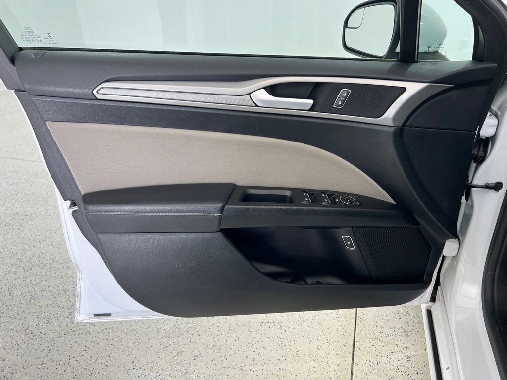 Used 2018 Ford Fusion S FWD image 20