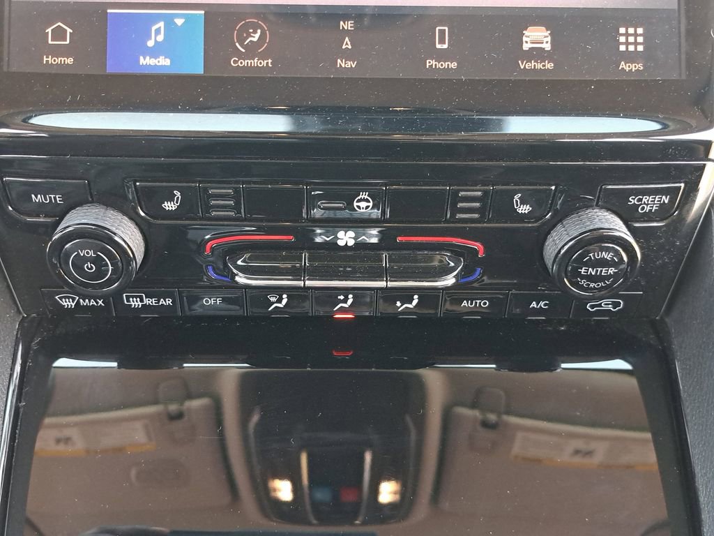 Certified 2021 Jeep Grand Cherokee L Limited AWD/4WD image 24