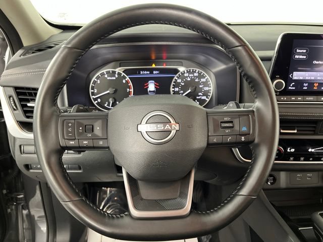 Used 2025 Nissan Rogue SV FWD image 20