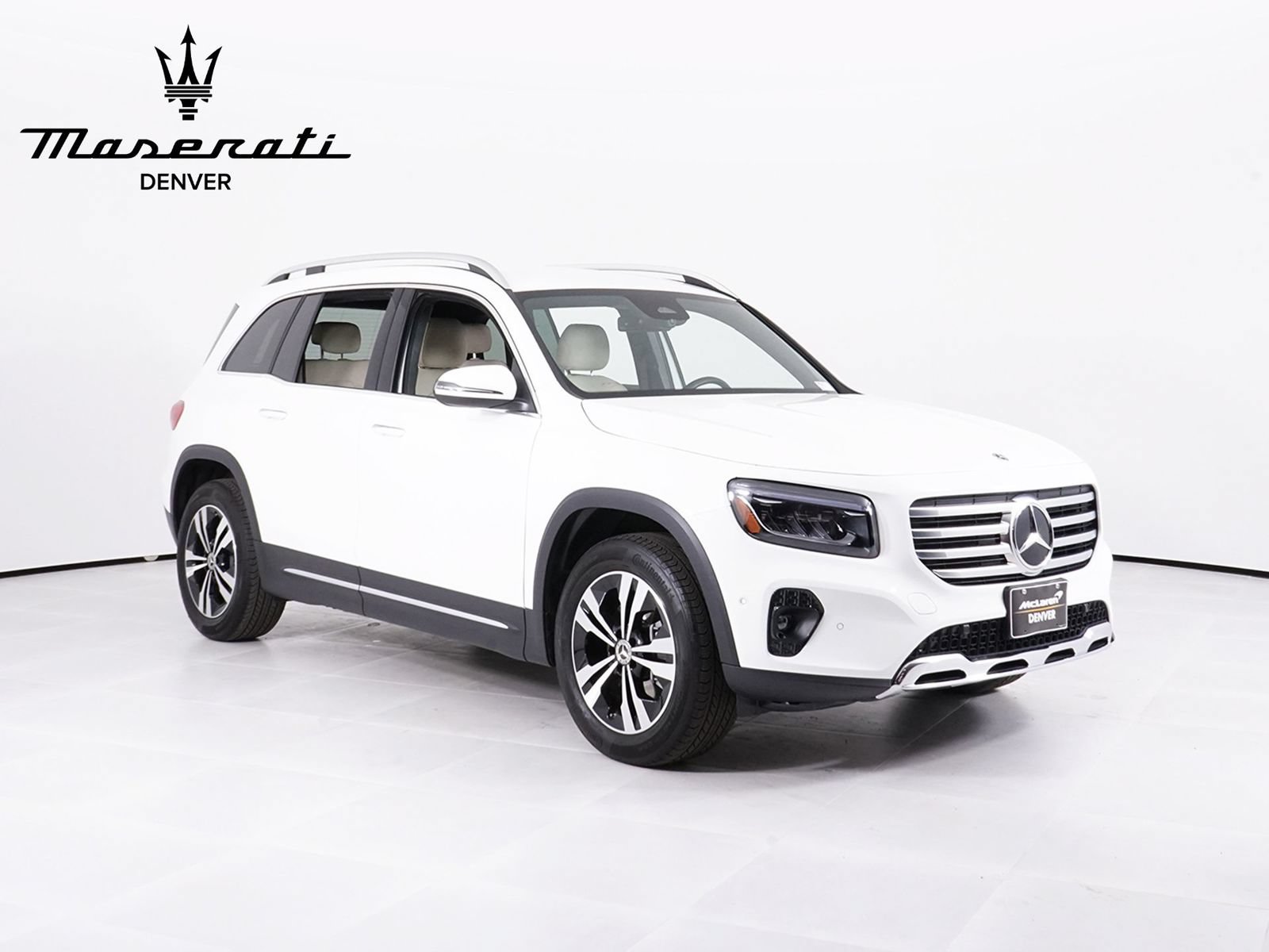 Used 2025 Mercedes-Benz GLB 250 4MATIC image 10