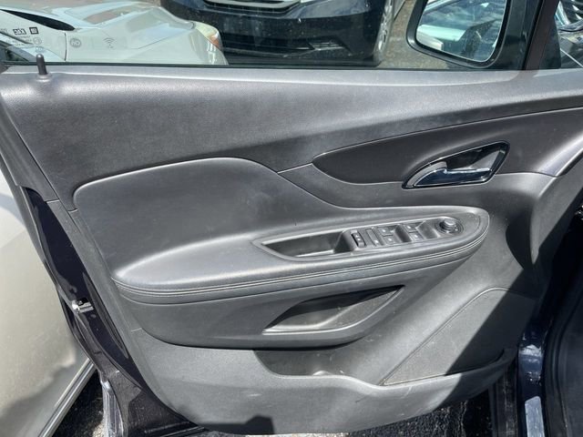 Used 2022 Buick Encore Preferred w/ Safety Package AWD/4WD image 3