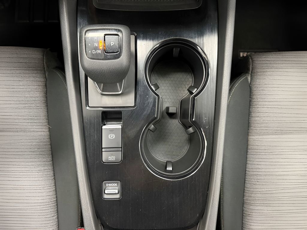 Used 2023 Nissan Rogue SV image 25