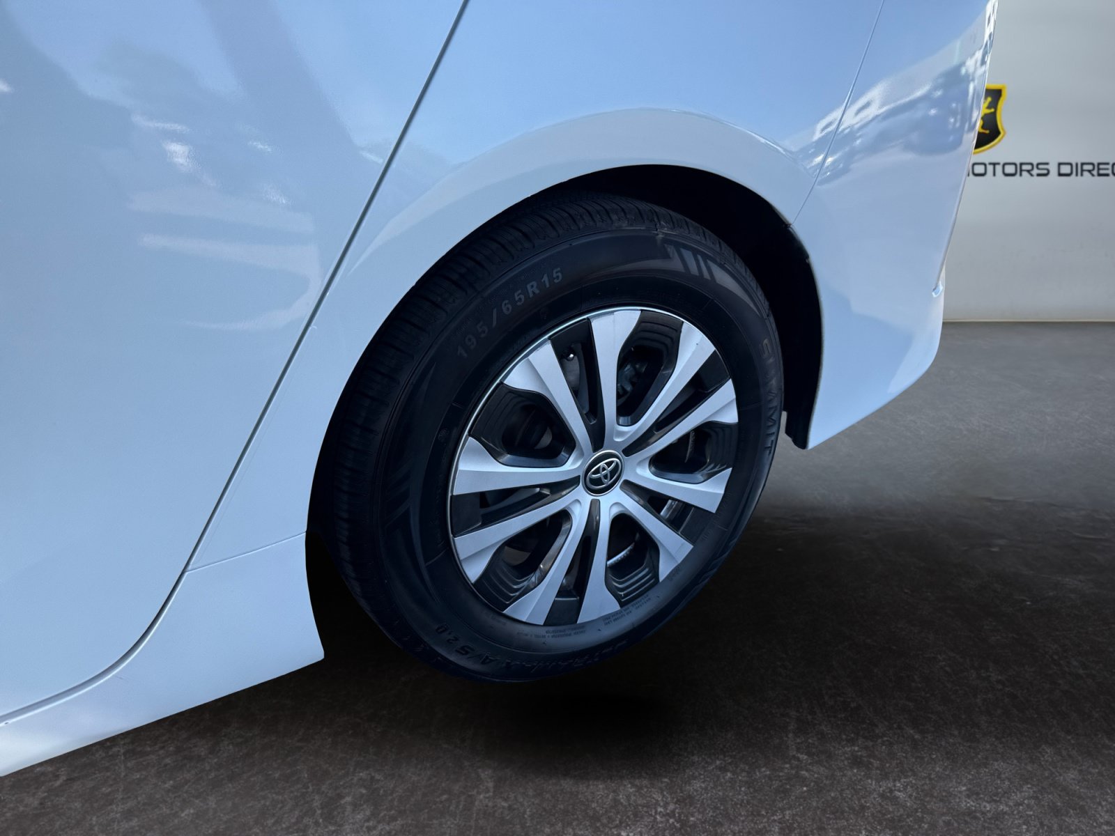Used 2022 Toyota Prius Prime XLE FWD image 14