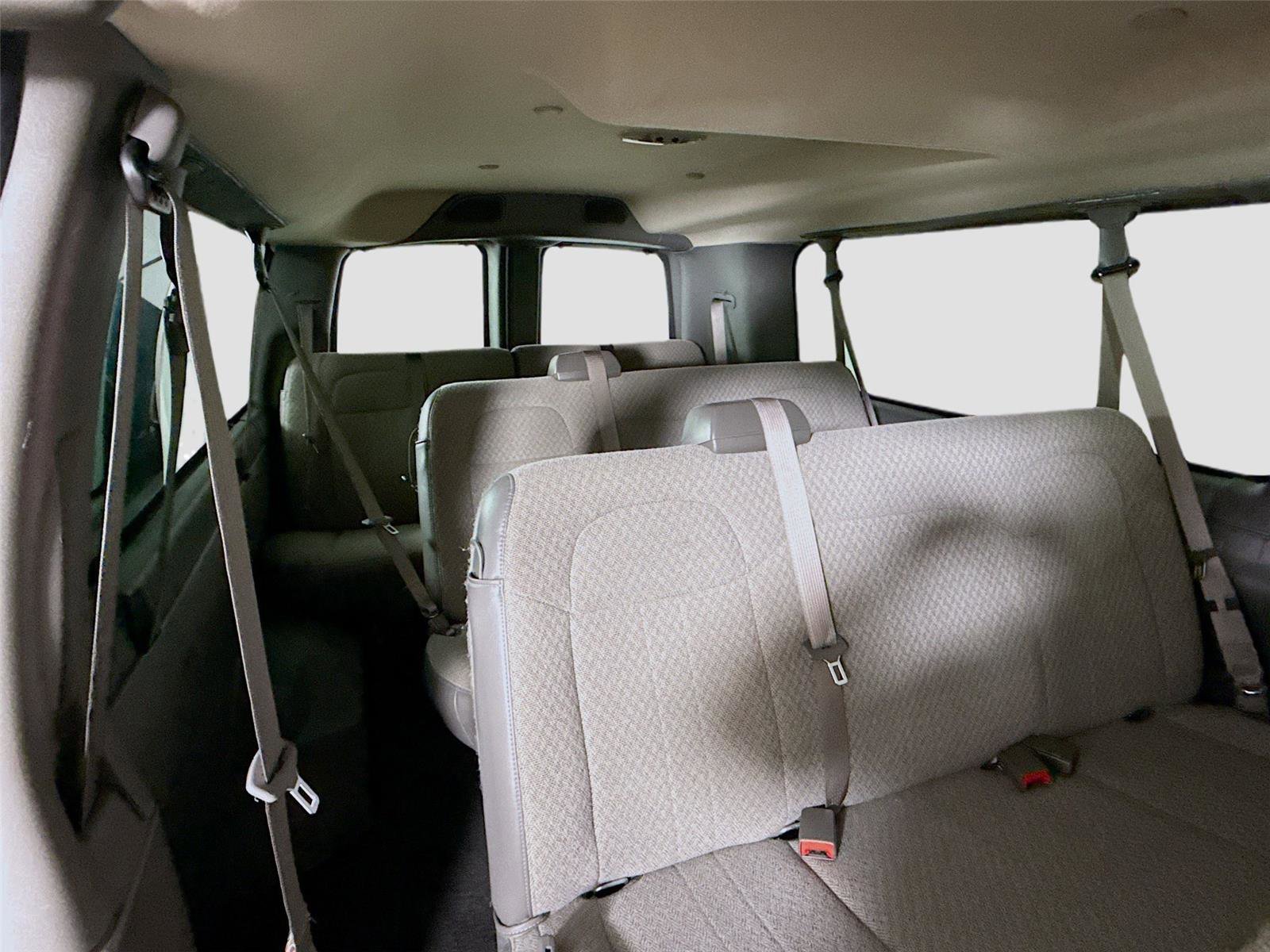 Used 2025 Chevrolet Express 3500 LT w/ LT Preferred Equipment Group image 18