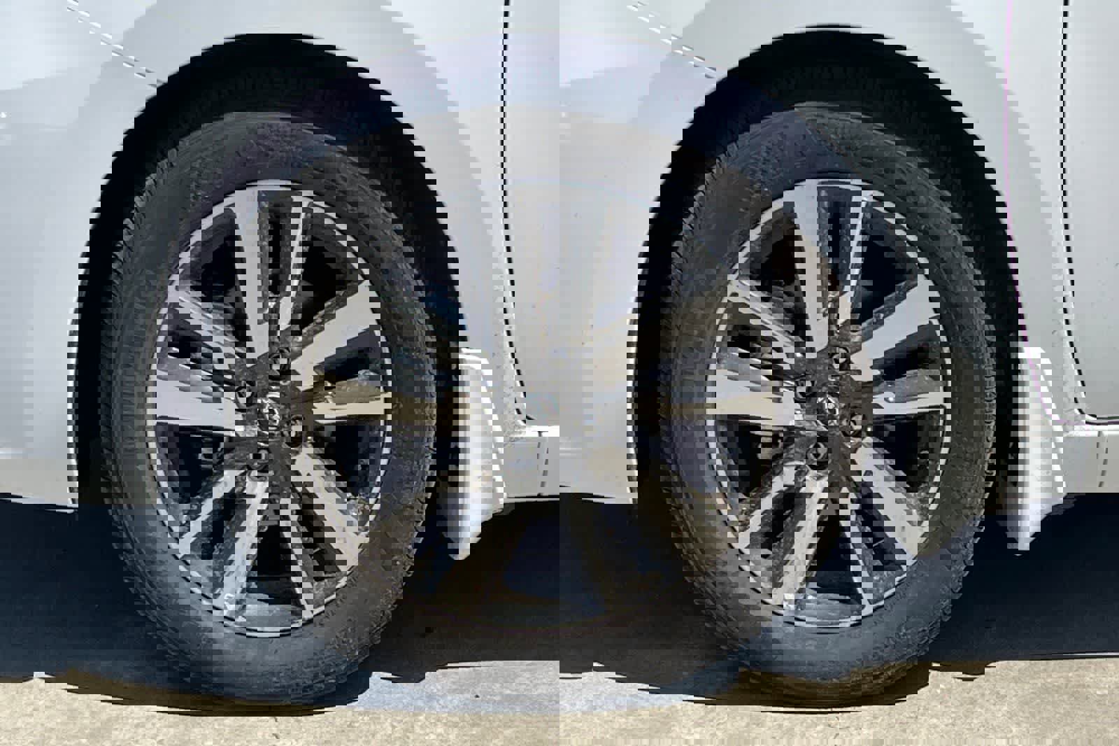 Used 2025 Nissan Versa SV w/ Trunk Package FWD image 12