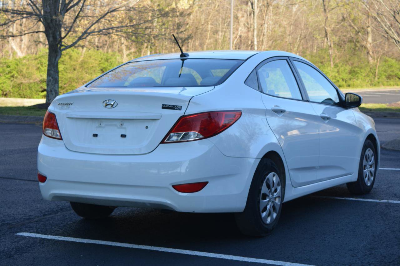 Used 2015 Hyundai Accent GLS image 5