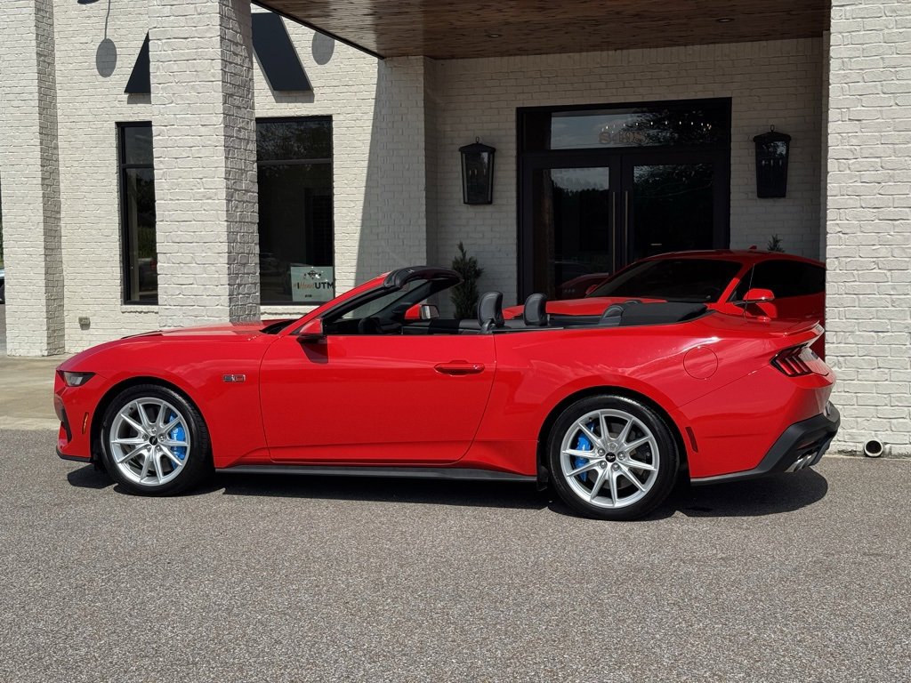 Used 2024 Ford Mustang GT Premium image 12