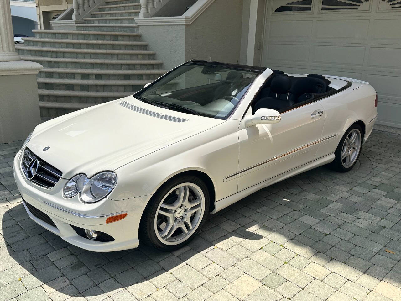 Used 2009 Mercedes-Benz CLK 550 Cabriolet image 29