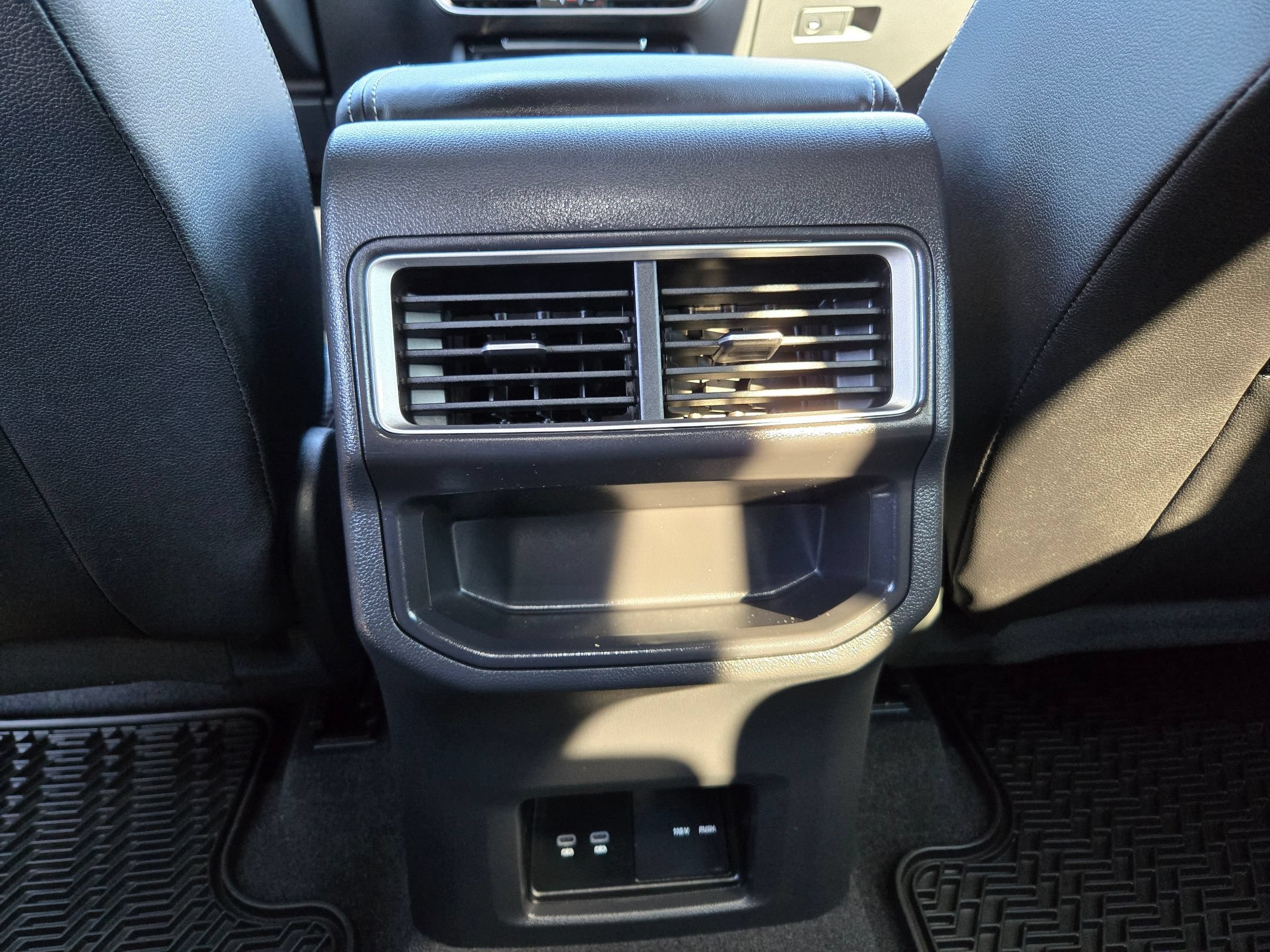Used 2026 Volkswagen Atlas Cross Sport SE FWD image 35