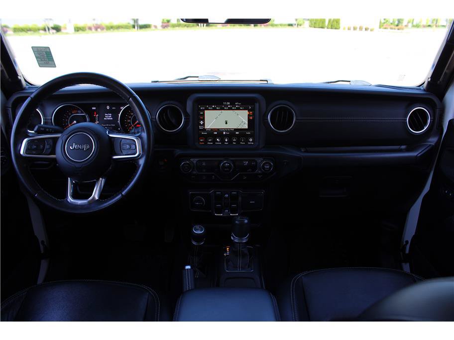 Used 2020 Jeep Wrangler Unlimited Sahara AWD/4WD image 10