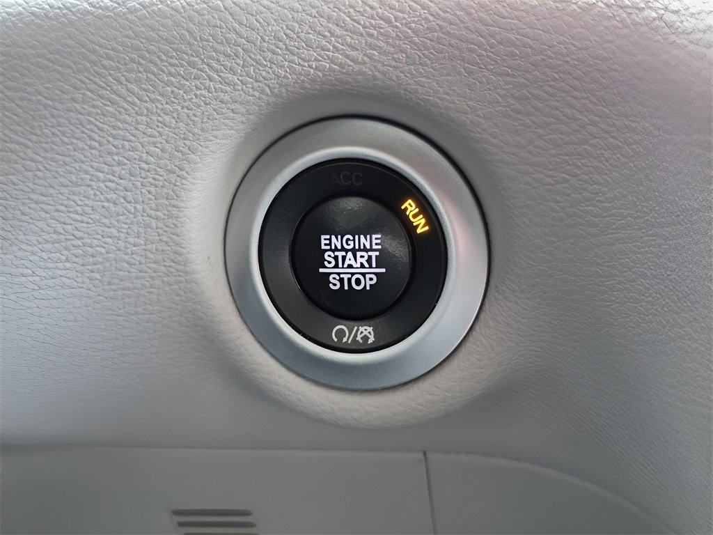 Used 2019 Chrysler Pacifica Touring-L Plus w/ Advanced Safetytec Group image 29