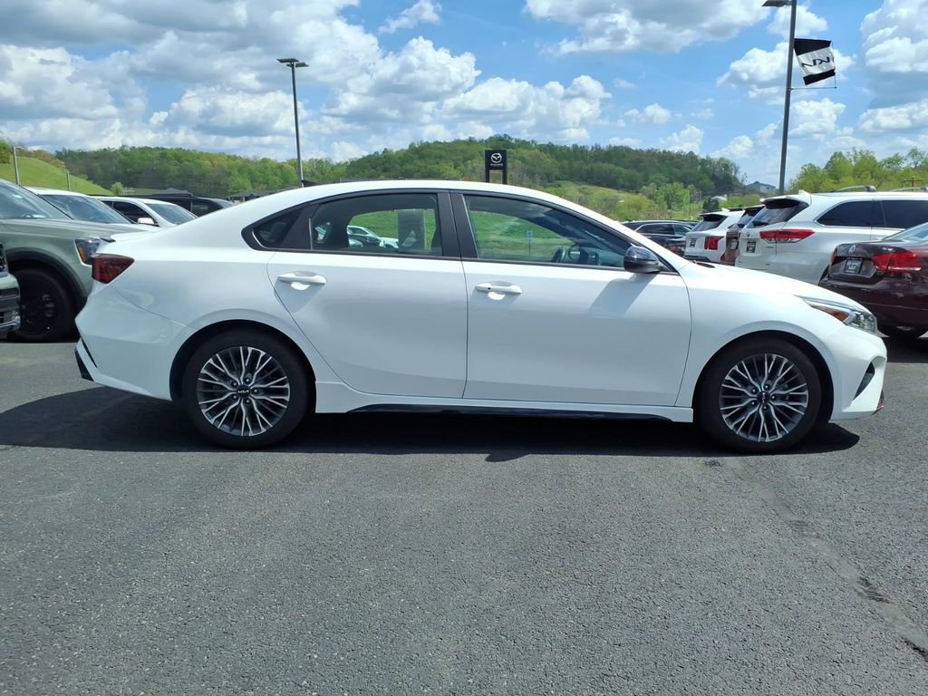 Used 2024 Kia Forte GT-Line FWD image 7