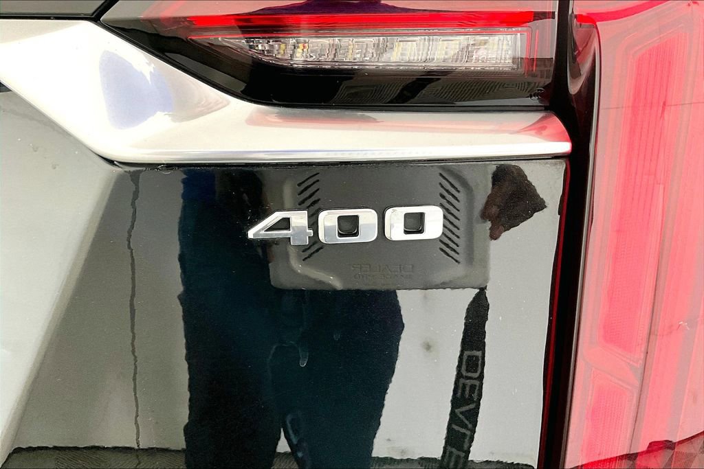 Used 2024 Cadillac XT6 Premium Luxury image 14