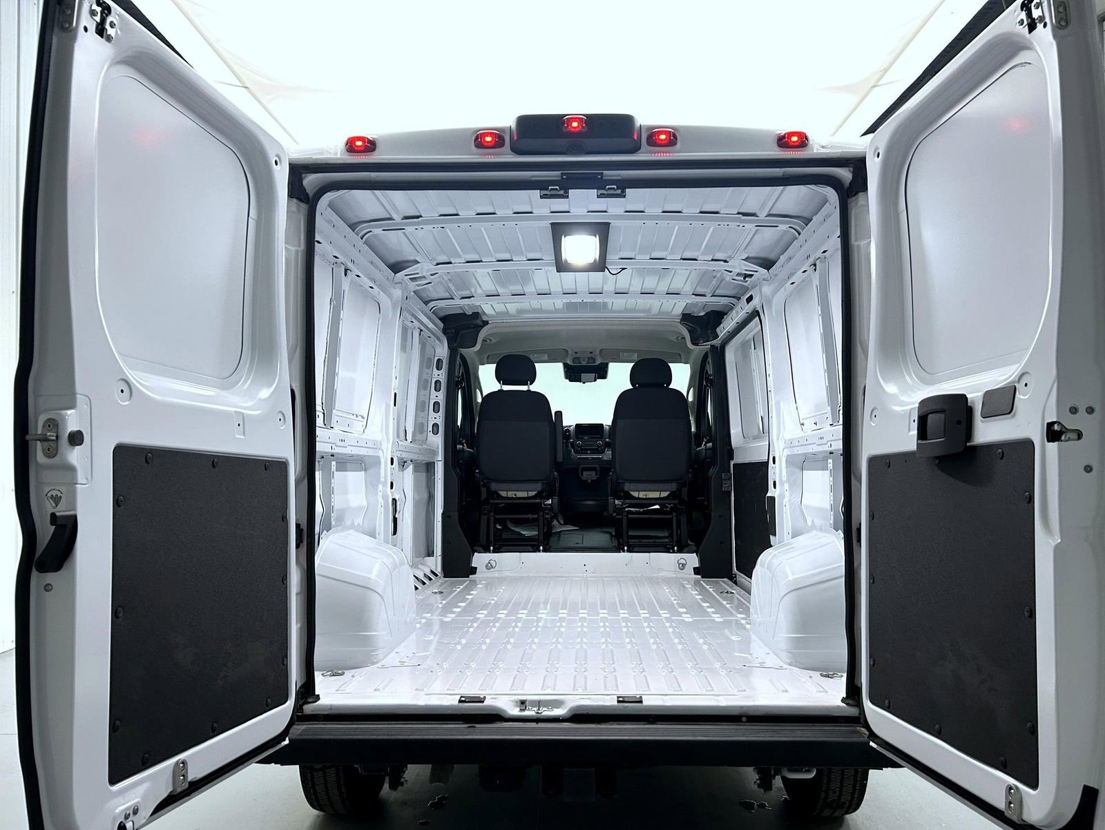 New 2026 RAM ProMaster 1500 w/ Safety Group image 9