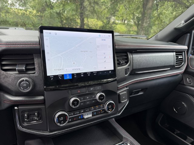 Used 2023 Ford Expedition Limited AWD/4WD image 18